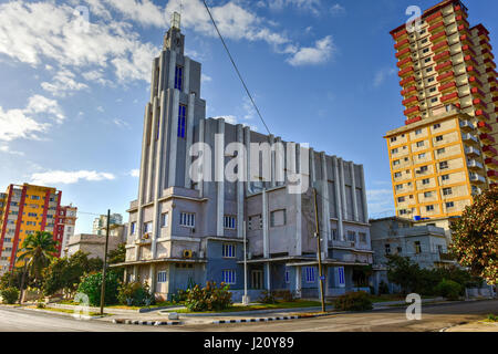 Hauptgebäude der Casa de Las Americas im Stadtteil Vedado Havanna, Kuba. Stockfoto