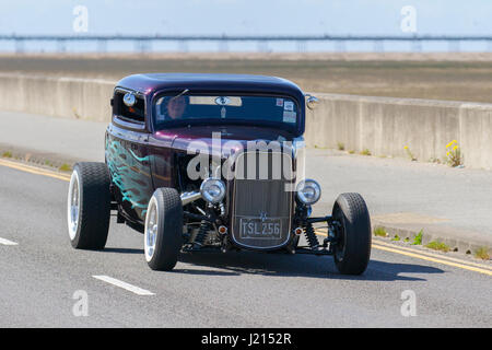 1932 30s 30er Jahre American Ford Model B; Custom, seltener Lifestyle, modifiziert, Personalisierung, Ungewöhnliche personalisierte Motoren, Modding, maßgeschneiderte, maßgeschneiderte, maßgeschneiderte Fabrications, Autos von der Gawsworth Hall Veteran Vintage und Classic Rally im Victoria Park, Southport, Merseyside, Großbritannien Stockfoto