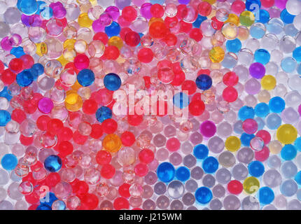 transparente, farbige Wasserkugeln Textur schließen sich Stockfoto