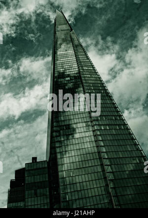Der Shard, London Bridge und der London Bridge Tower, ist ein 95-stöckiges Hochhaus in Central London supertall Stockfoto