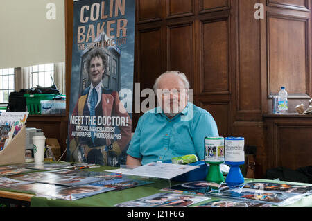 Colin Baker auf der 2. OxCon Comic-Con in Oxford. Bildnachweis: Stanislav Halcin/Alamy Live-Nachrichten Stockfoto