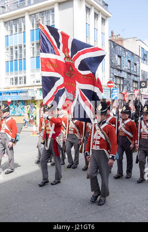 Manchester, UK, 23. April 2017. Die manchester Gemeinschaft zusammen kommen, St georges Tag mit einem Umzug durch die Innenstadt zu feiern. Kredit-n Porter/alamy leben Nachrichten Stockfoto