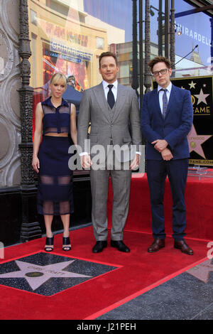 Los Angeles, CA, USA. 21. April 2017. LOS ANGELES - 21 APR: Anna Faris, Chris Pratt, James Gunn auf dem Walk of Fame Stern Zeremonie auf dem Hollywood Walk of Fame am 21. April 2017 in Los Angeles, CA-Credit: Hpa / via ZUMA Draht/ZUMA Draht/Alamy Live-Nachrichten Stockfoto