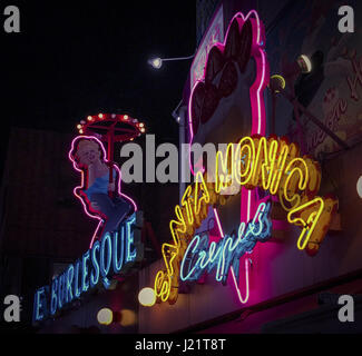 Tokio, Japan. 23. April 2017. Santa Monica Crepes in Harajuku Tokio auf Sonntag, 23. April 2017. Foto von: Ramiro Agustin Vargas Tabares Credit: Ramiro Agustin Vargas Tabares/ZUMA Draht/Alamy Live-Nachrichten Stockfoto