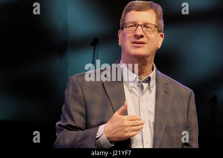 Amerikanische christliche apologetische Lee Strobel, Autor von "The Case for Christ", Rede auf TRBC in Lynchburg, Virginia, 23. April 2017 Stockfoto