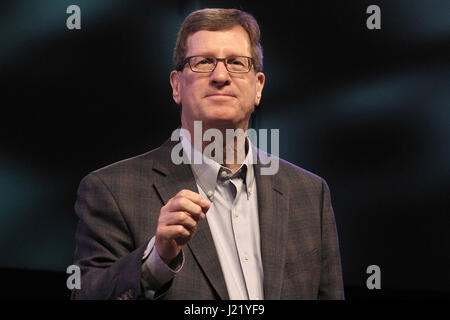 Amerikanische christliche apologetische Lee Strobel, Autor von "The Case for Christ", Rede auf TRBC in Lynchburg, Virginia, 23. April 2017 Stockfoto