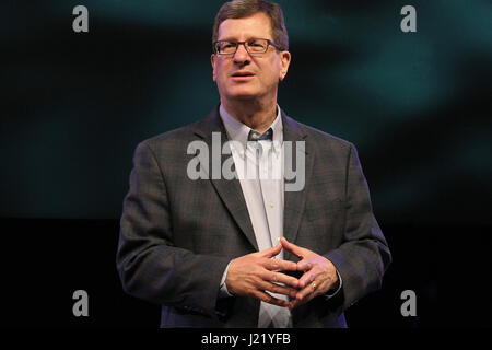 Amerikanische christliche apologetische Lee Strobel, Autor von "The Case for Christ", Rede auf TRBC in Lynchburg, Virginia, 23. April 2017 Stockfoto