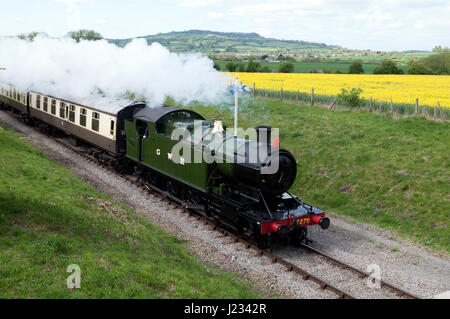 Dampfzug auf der Gloucestershire und Warwickshire Railway in der Nähe von Toddington, Gloucestershire, UK Stockfoto