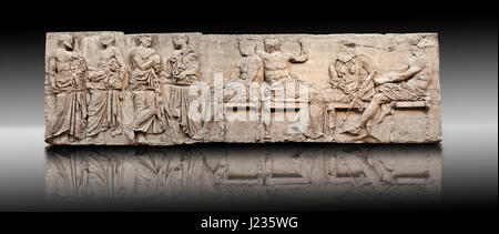 Releif Marmorskulpturen aus dem Osten Fries rund um den Parthenon Block IV 20-27. Aus dem Parthenon von der Akropolis in Athen. Eine britische Museum Ausstel- Stockfoto