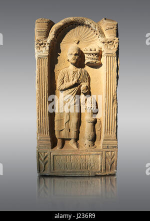 Zweiten Jahrhundert n. Chr. römischen funerary Stele gewidmet Caipenniae Victoriae aus Afrika Proconsularis präsentieren Tag Tunesien. Das Nationalmuseum von Bardo Stockfoto