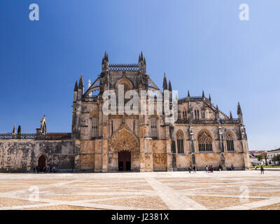 BATALHA, PORTUGAL - 4. April 2017: Kloster von Batalha (Portugiesisch: Mosteiro da Batalha), ein Dominikanerkloster in Batalha, Portugal. Stockfoto