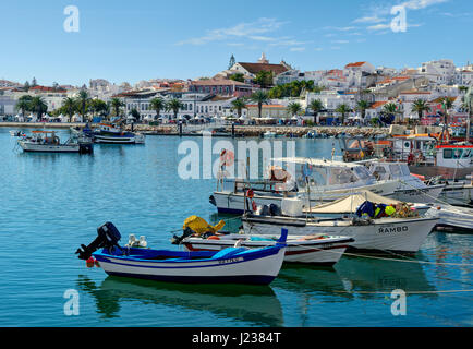 Portugal, Algarve, Angelboote/Fischerboote im Hafen von Lagos Stockfoto