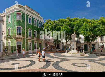 Portugal, Algarve, die Praça de Luis de Camoes Platz, Lagos Stockfoto