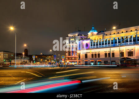 Neue Arbat-Allee am Abend (Moskau, Russland) Stockfoto