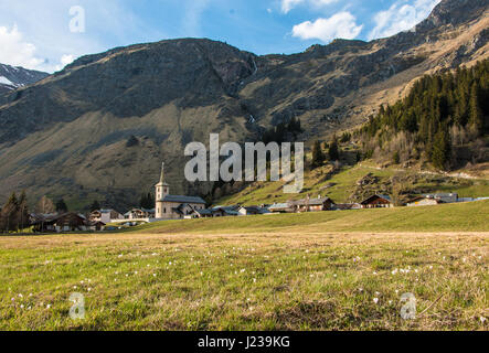 Champagny Le Haut, Bergdorf in der Tarentaise, Savoie Region Frankreichs. Gelegen am Anfang Od Parc National De La Vanoise, eine Beauti. Stockfoto