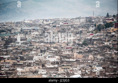 Nordafrika, Marokko, Dächer von Fes el-Bali, Fez, Marokko. Stockfoto