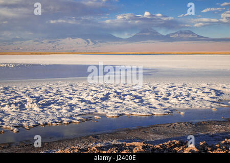 Laguna Tebinquinche Sonnenuntergang Landschaft in San Pedro de Atacama, Chile Stockfoto