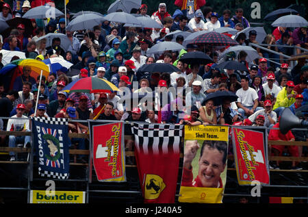 Schumachers Unterstützer, Deutschland GP, Nürburgring 1997 Stockfoto