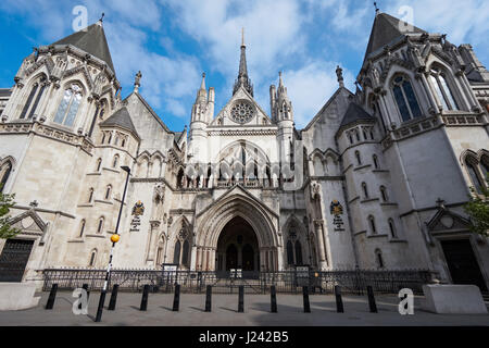 Die Königliche Gerichtshöfe am Strand, London, UK Stockfoto