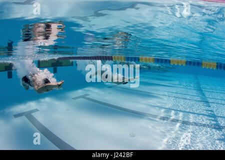 Kollegialen Wettbewerb während der 2006 Orange Schüssel schwimmen Classic Stockfoto