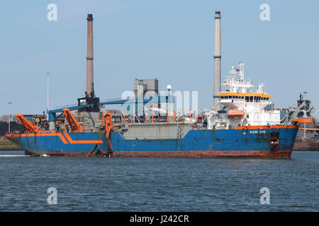 nachgestellte Sauger Trichter Bagger HAM 316 betrieben von Van Oord, eine niederländische contracting-Unternehmen mit einem der weltweit größten Baggerarbeiten Flotten. Stockfoto