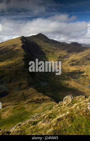 Snowdon und Y Lliwedd von Yr Aran, Snowdonia-Nationalpark, Wales Stockfoto
