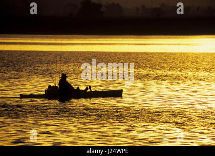 Fischer Sonnenaufgang, Mission Bay Park, San Diego, Kalifornien Stockfoto