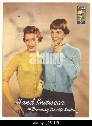 Original Strickmuster im Retro-Look, Cardigans für Damen aus den 1950er Jahren, von Lister & Co. Aus Bradford, England, Großbritannien Stockfoto