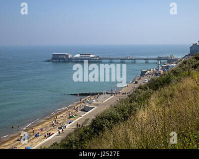 Die North Norfolk Küste bei Cromer mit seiner Pracht Pier, Cromer, Norfolk, England, UK Stockfoto
