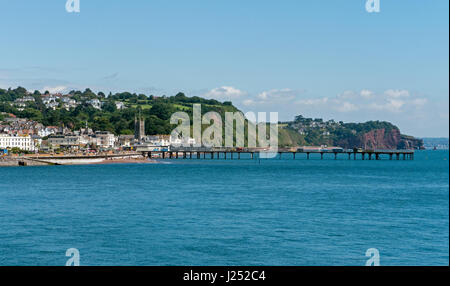 Das Resort Stadt Teignmouth in South Devon betrachtet aus über die Mündung des Flusses Teign von Shaldon, England, UK Stockfoto