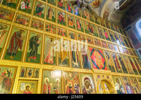 Die Ikonostase in der Kathedrale der Verkündigung in den Kreml von Kazan, Russland Stockfoto