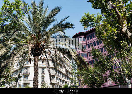 Barcelona (Katalonien, Spanien): Gebäude entlang der Avinguda Diagonal Stockfoto