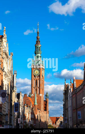 Lange Gasse und das Rathaus in Danzig, Polen Stockfoto