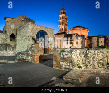 Kaiser Diokletian-Palast in den Abend, Split, Dalmatien, Kroatien Stockfoto