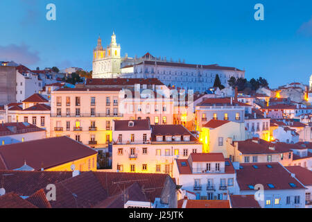 Alfama in der Nacht, Lissabon, Portugal Stockfoto