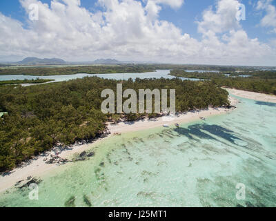 Luftaufnahme: Ile Aux Cerfs - Freizeit-Insel, Mauritius Stockfoto