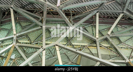 Dach-Gitterstruktur der National Gallery of Victoria, Melbourne, Victoria, Australien Stockfoto