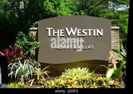 Blick auf das Westin St. John Resort und Villen, ein Luxus Resorthotel am Great Cruz Bay in den United States Virgin Islands. Stockfoto