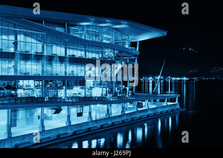 VANCOUVER, BC - AUG 17: Canada Place am Hafen in der Nacht vom 17. August 2015 in Vancouver, Kanada. Mit 603 k Bevölkerung ist es eines der am meisten aus Stockfoto