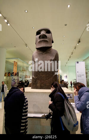 Die Osterinsel basalt Statue bekannt als Hoa Hakananai'a an das British Museum, London, England, Vereinigtes Königreich, Europa Stockfoto