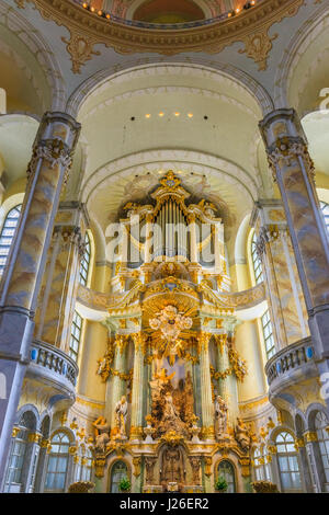 Im Inneren der Frauenkirche (Liebfrauenkirche), eine evangelisch-lutherische Kirche in Dresden, der Hauptstadt des deutschen Bundeslandes Sachsen Stockfoto