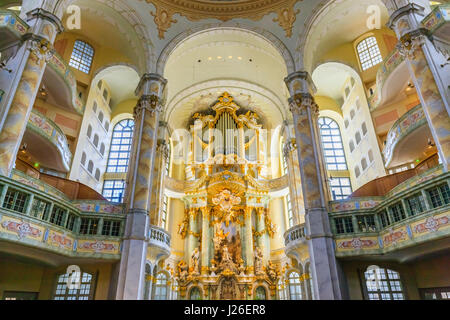 Im Inneren der Frauenkirche (Liebfrauenkirche), eine evangelisch-lutherische Kirche in Dresden, der Hauptstadt des deutschen Bundeslandes Sachsen Stockfoto