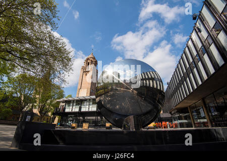 Die Nottingham Playhouse und Sky Mirror, Nottingham Stadt Nottinghamshire England UK Stockfoto