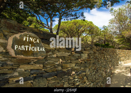 Privateigentum Schild an der Costa Brava, Spanien Stockfoto