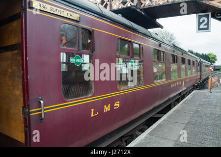 Wagen auf The Royal Scot Dampfzug, Bahnhof Bridgnorth, Shropshire, West Midlands, UK. Stockfoto