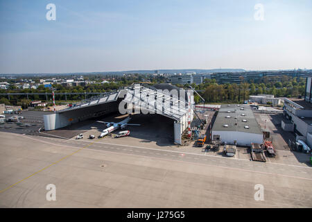 Areal Ansicht des DŸsseldorf International Airport, Flugmotor testen Hangar, Stockfoto