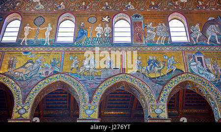 Norden Wandmosaiken, die Szenen aus der Bibel in der Norman-byzantinischen mittelalterlichen Kathedrale von Monreale, Provinz von Palermo, Sizilien, Italien. Stockfoto