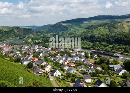 Fluss Saar bei Saarburg, Deutschland Stockfoto