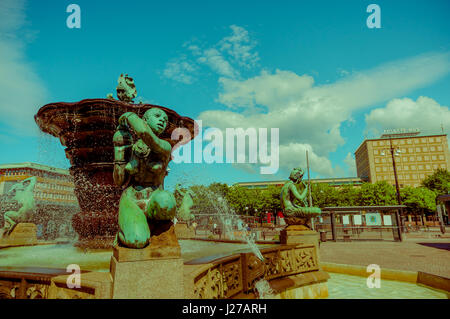 Fünf Kontinenten Zimmerbrunnen in Jarntorget Square, Göteborg, Schweden Stockfoto