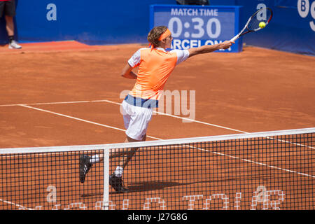 Barcelona, Spanien. 25. April 2017. Deutscher Tennisspieler Alexander Zverev in einer zweiten Runde Spiel gegen Nicolas Almagro in "Barcelona Open Banc Sabadell - Trofeo Conde de Godó". Bildnachweis: David Grau/Alamy Live-Nachrichten. Stockfoto